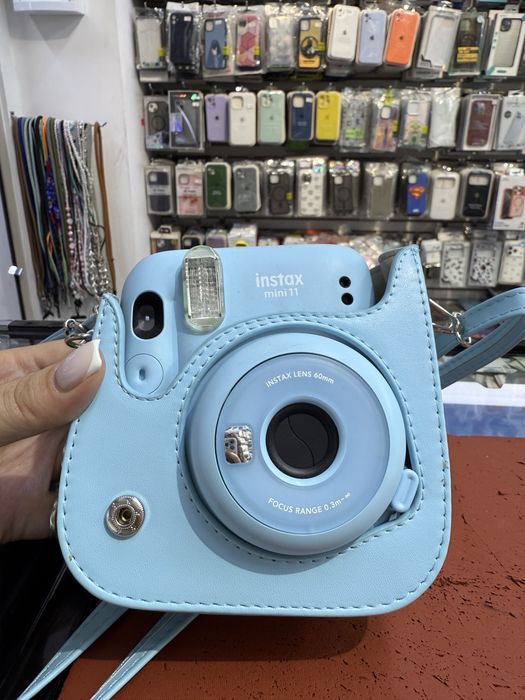 Продам instax mini 11
