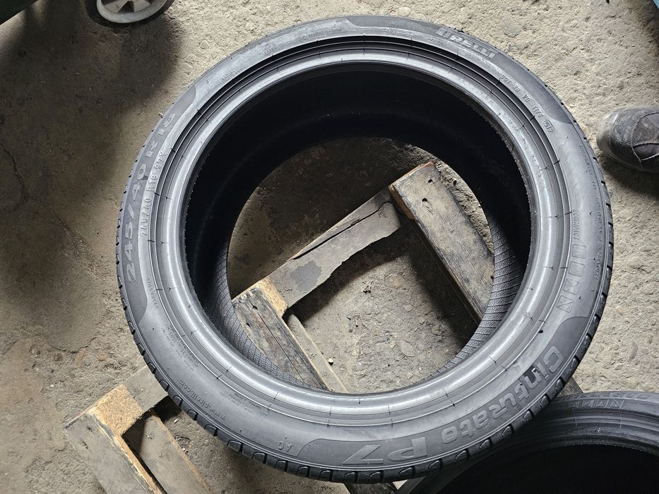 2 anvelope vara 245 40 18 Pirelli
