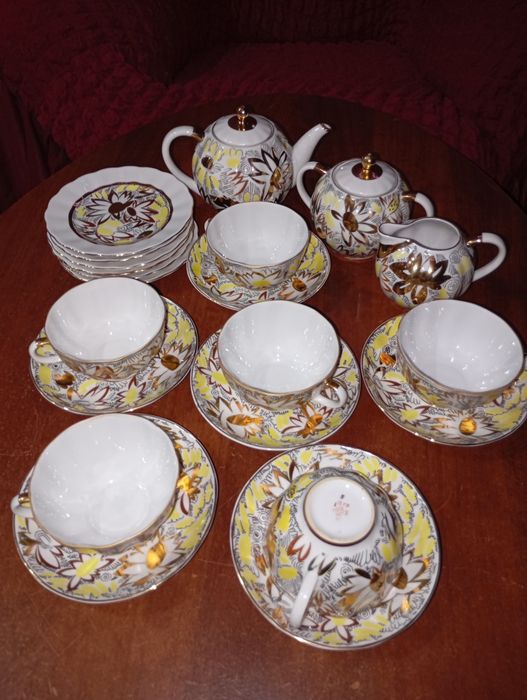 Чайный сервиз Золотые Ромашки