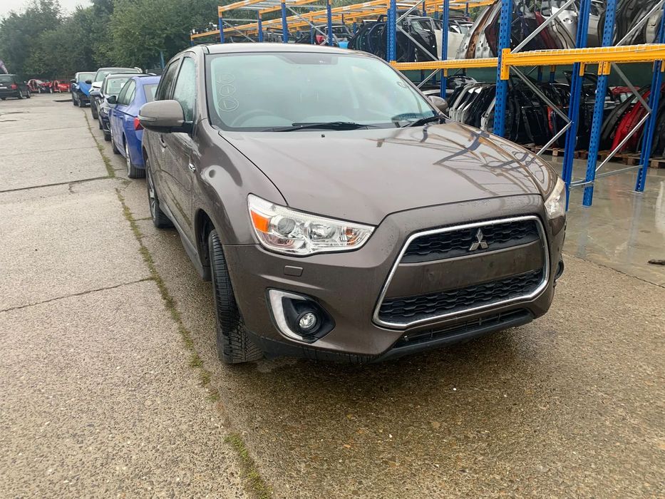 Dezmembrez / Dezmembrari / Piese / Accesorii Mitsubishi asx 4 1.8d 2011