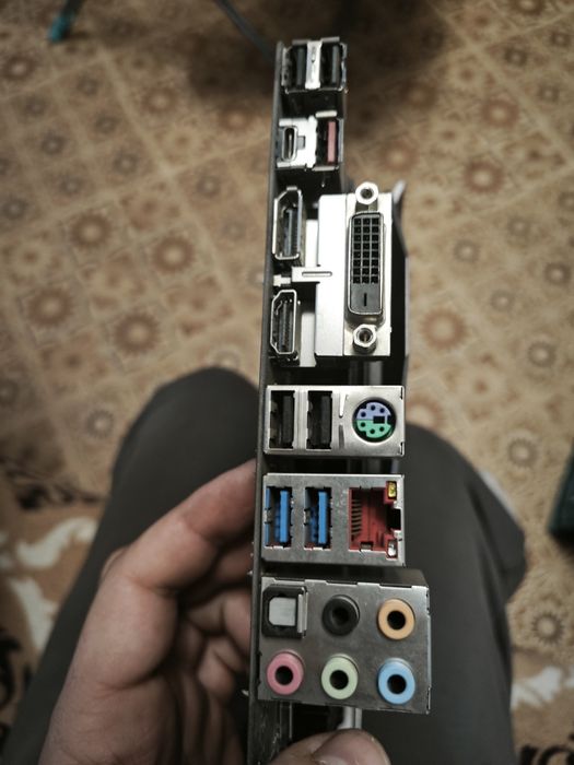 Материнская плата Asus Rog B250F GAMING