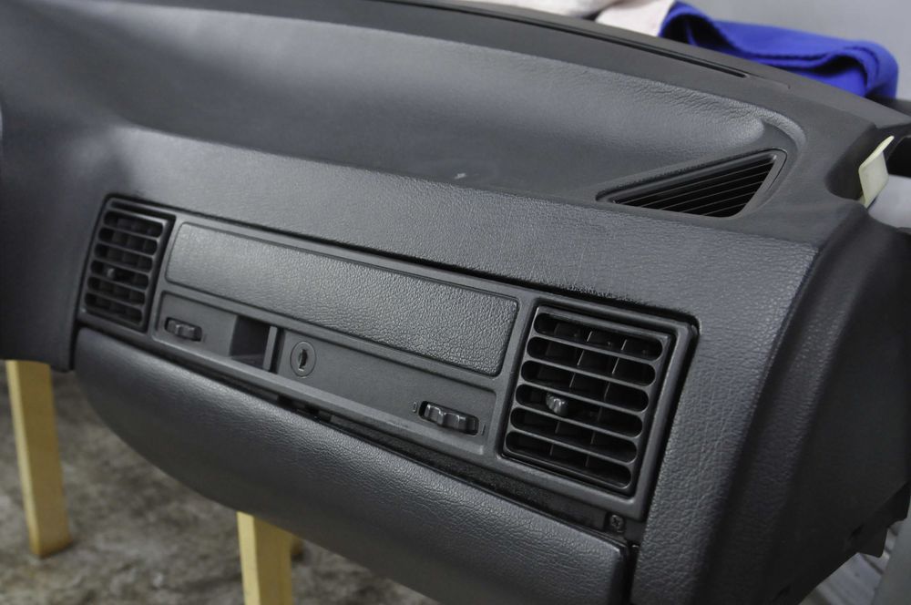 Панель передняя салона (торпедо) BMW e36