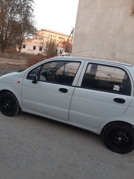 Matiz 2009 yil  yurgani 126000 puli 45 million galishiladi ozgina