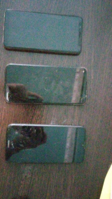 Продам телефоны на запчасти