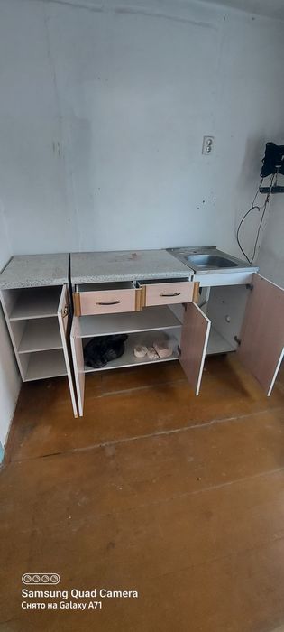 Кухонный гарнитур продам