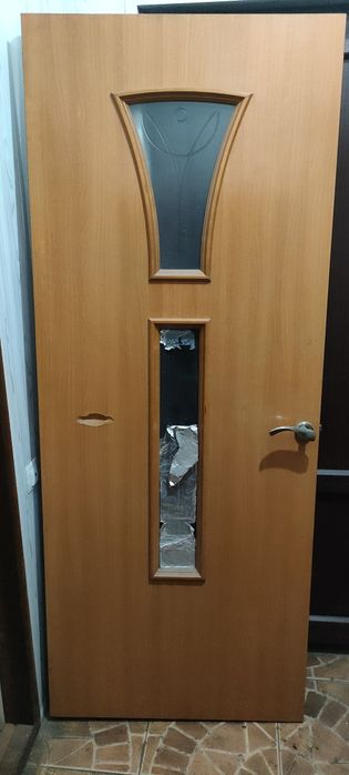 Продам межкомнатные двери