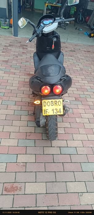 Aprilia SR 50 de vazare