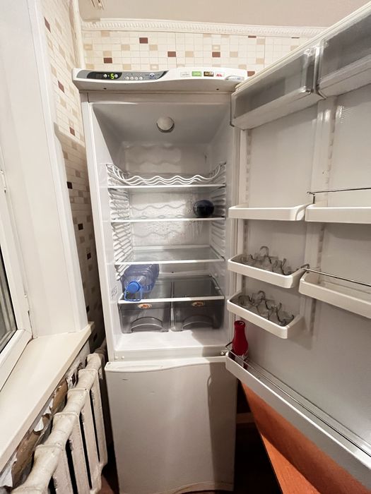 Срочно продам холодильник
