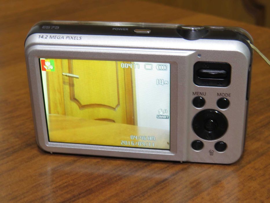 Цифровой фотоаппарат Samsung ES-75 5x zoom