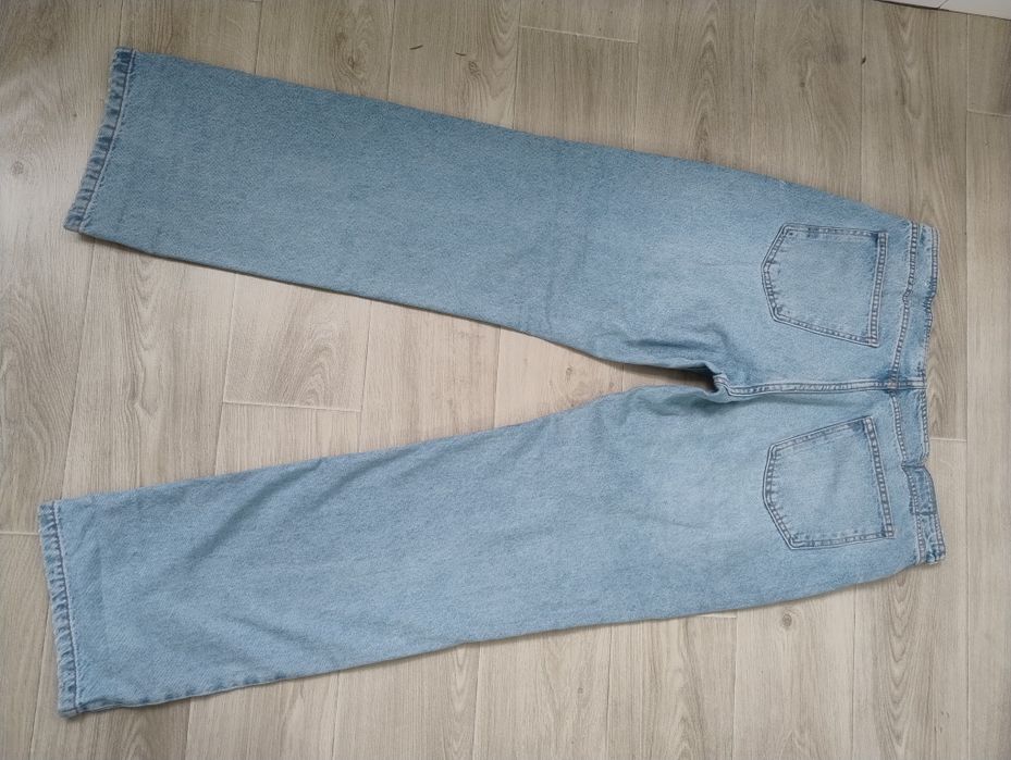 Blugi Pull&Bear mărimea 42 (XL / Mex 32) – croială dreaptă / wide-leg