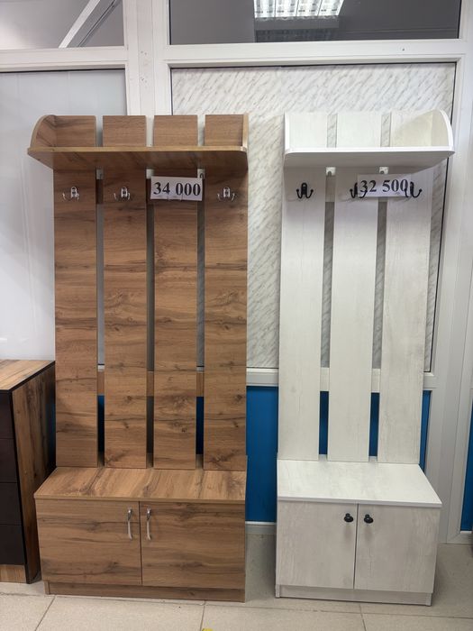 В наличии прихожие