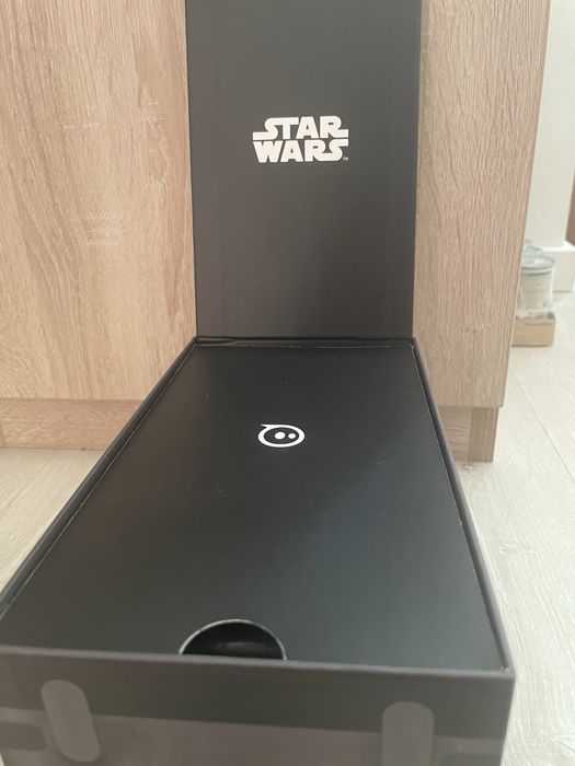 BB-8 робот чисто нов