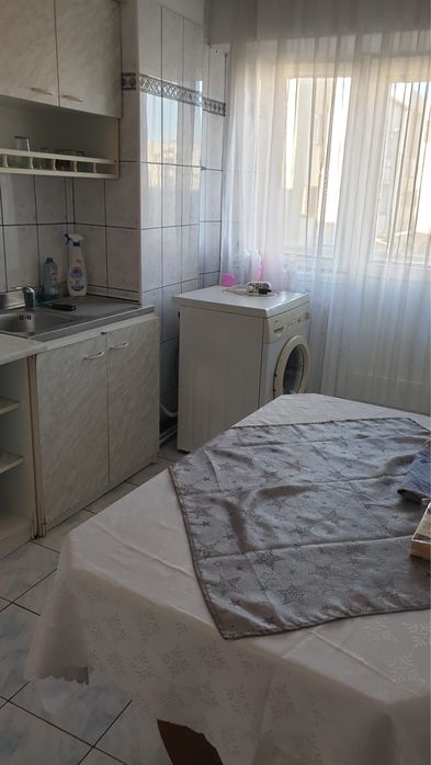 Proprietar inchiriez apartament ultracentral zona Universitate