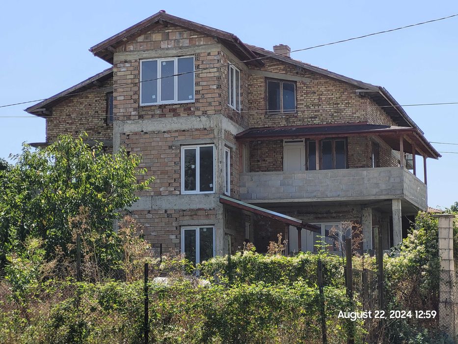 Продава се Къща в с. Старо Оряхово, Област Варна - 420 кв.м за 858 €/кв.м - Снимка #2