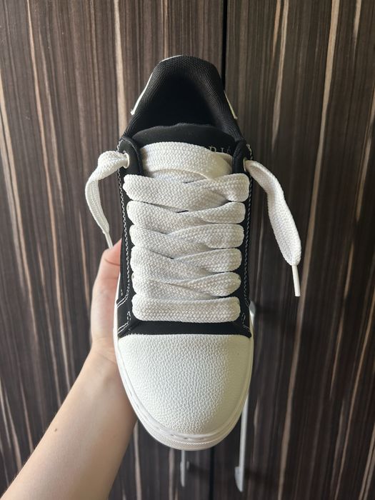 Продам кроссовки Numeris Atelier