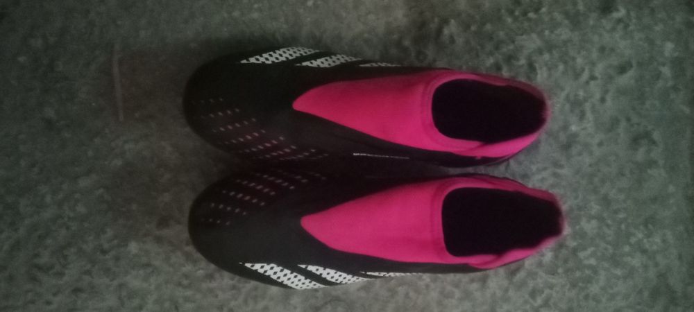 Adidas  predator бутсы Срочно