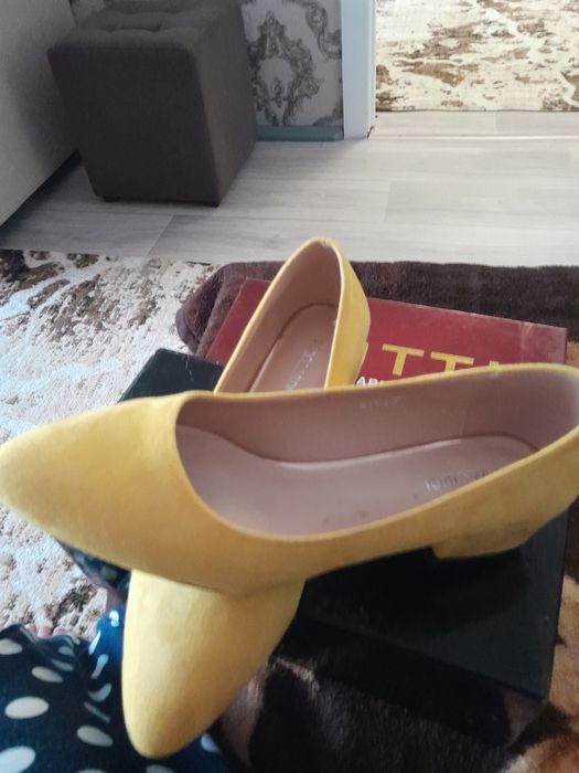 Продам туфли замшевые