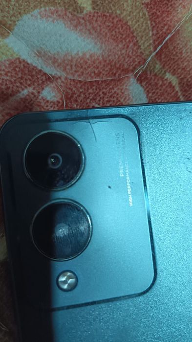 Продается:Vivo Y17s