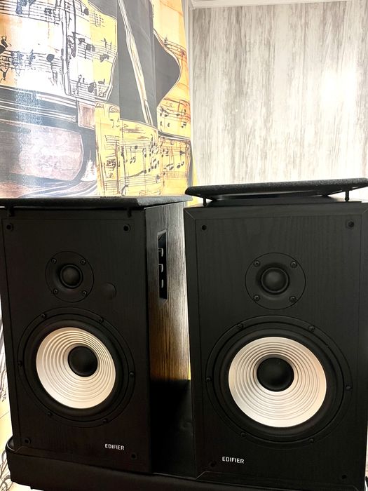 Edifier R2600 multimedia speaker