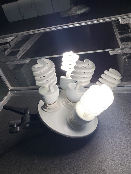 Продам прожектор срочно