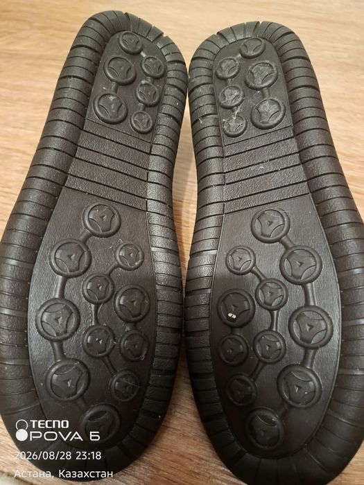 Продаю кроссовки 41 размера