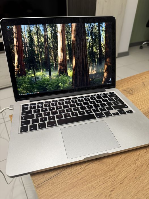 Macbook Pro 13 early 2015 MacOS + Windows 10 Pro