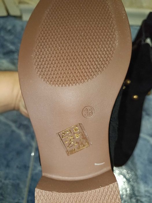 Боти,нови,не употребявани