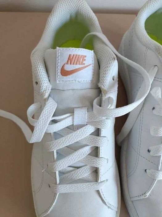 Nike (marime UK 4)