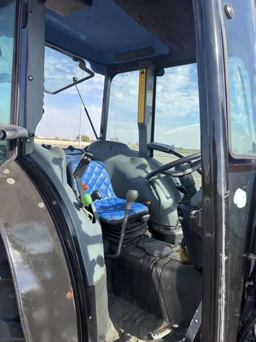 Tractor New Holland TN 75 F Cabina  cu Aer Conditionat an 2002 Import Belgia Fiat 70 90 Fiat 80 90 New Holland TD 65 TD 75 TD 85 Case John Deere Claas