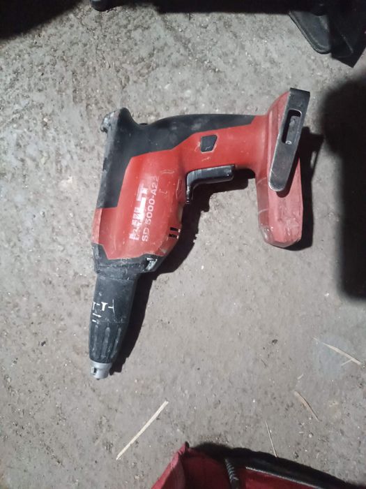 Машини Hilti готови за работа обслужени от до