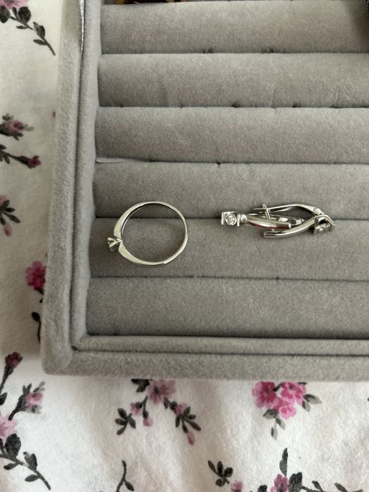 Продам бриллиантовый комплект