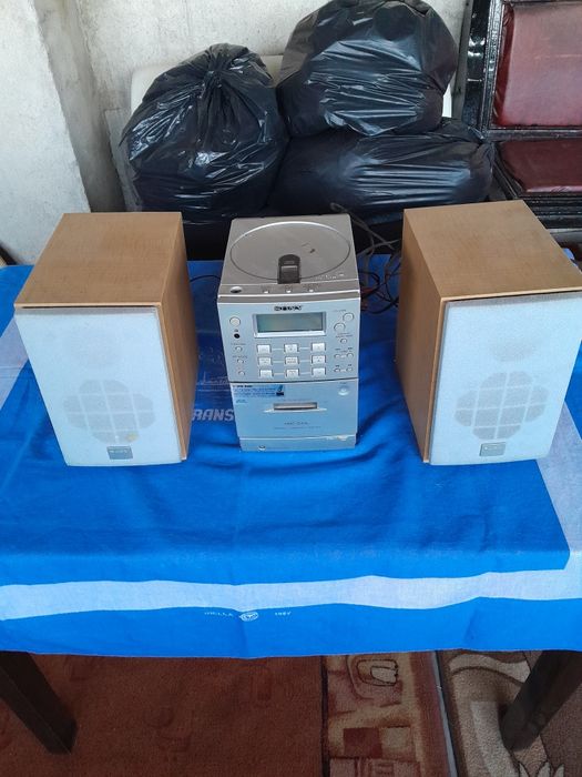 Combina muzica în stare foarte buna