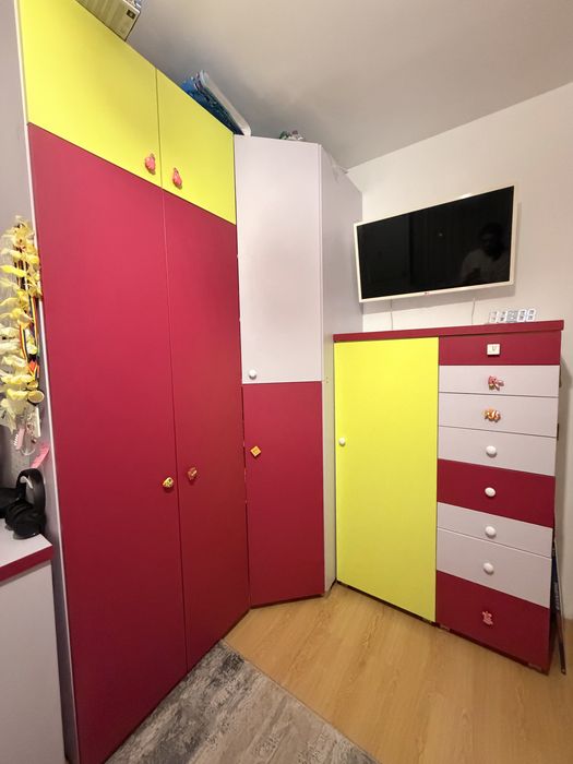 Set complet mobilier tineret- compartimentare eficientă