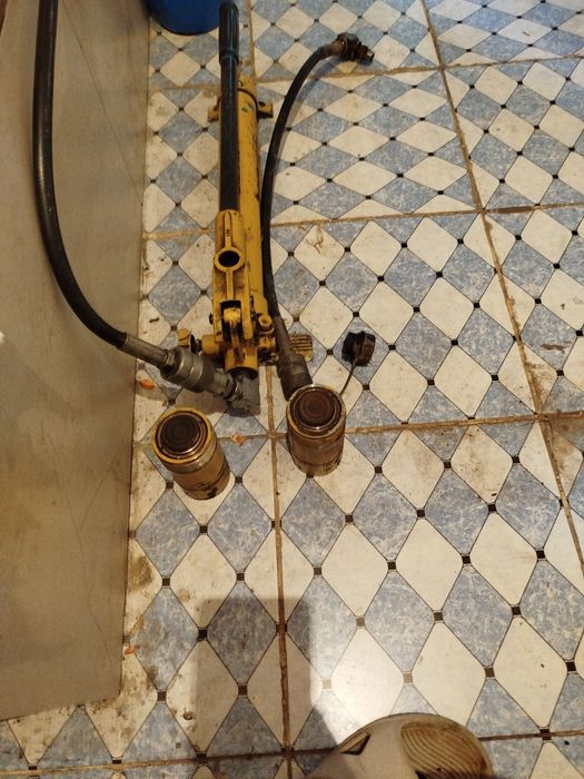 Гидравлический домкрат