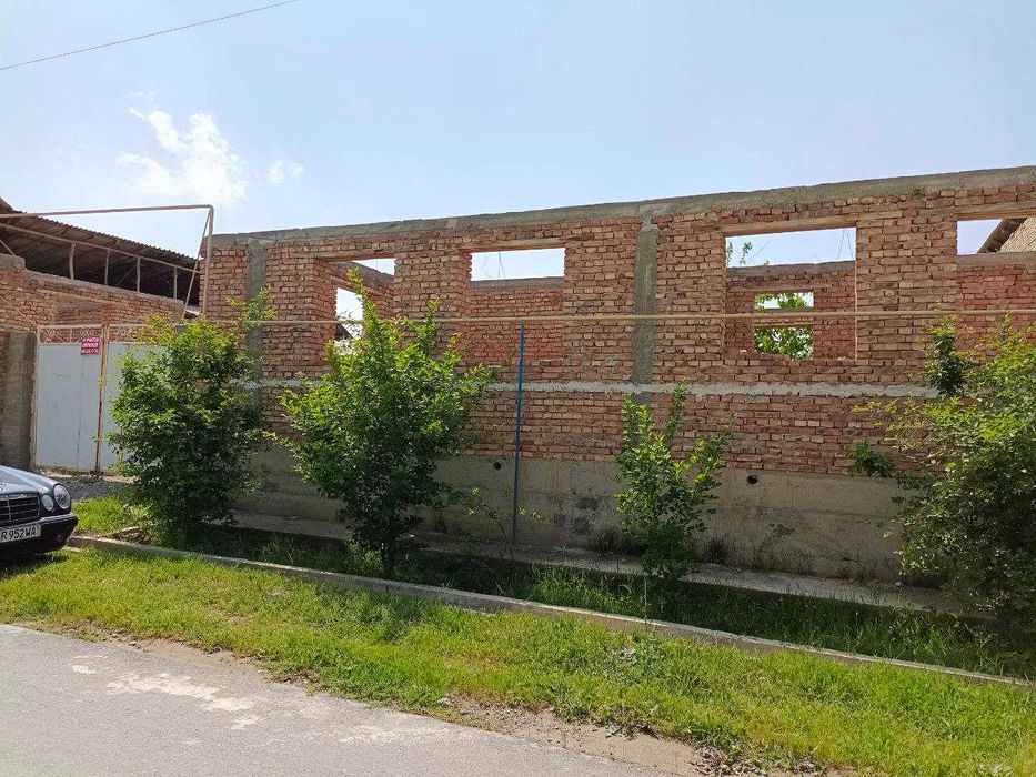 Ховли уй сотилади - Миндонободда курилиши тугалланмаган уй сотилади