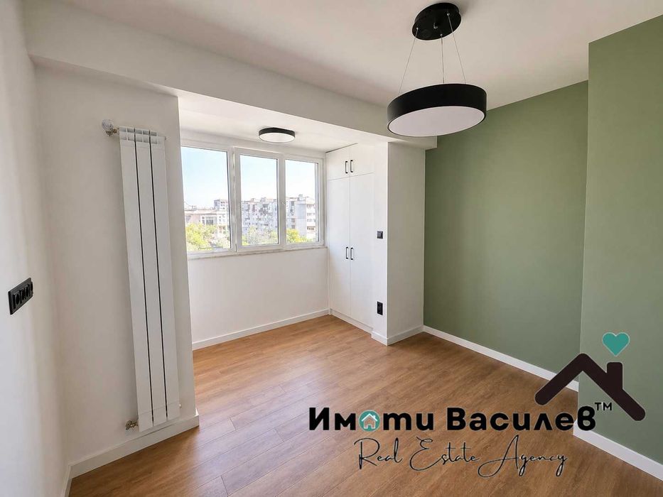 Продава се Тристаен апартамент в София, Център - 67 кв.м за 1804 €/кв.м - Снимка #4