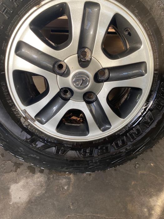 Комплект шины с дисками 4 шт т