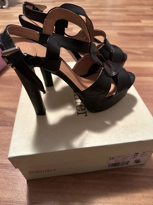 Pantofi eleganti cu toc, negru, 38, ca noi