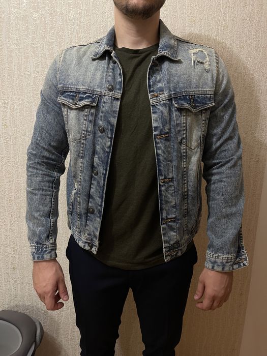 Джинсовая куртка