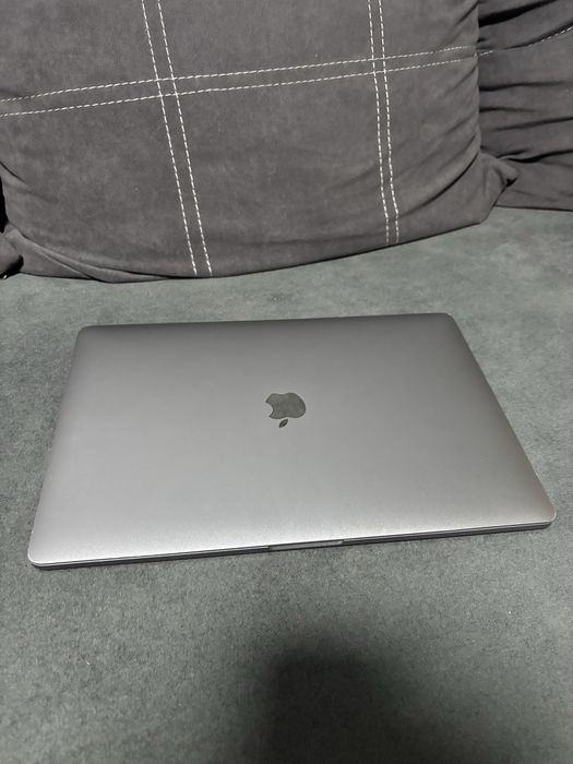 Продам Macbook Pro 15
