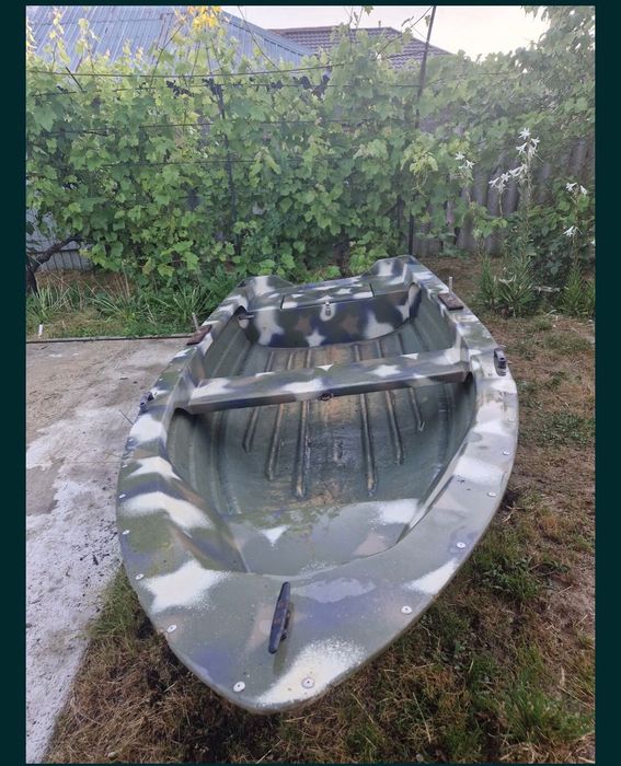 Barca Fibromarine +motor mercury 5 cp detin facturi
