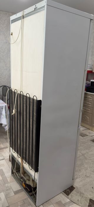 Холодильник INDESIT