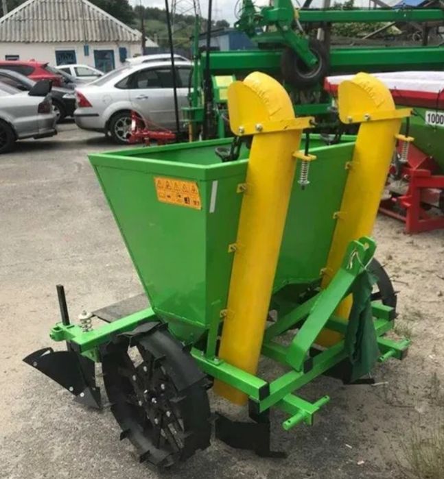 Картофелесажалка 300л, двухрядная.