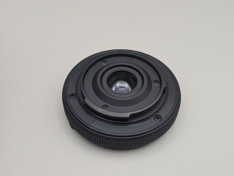 OM SYSTEM Body Cap Lens 9mm f/8.0 Fisheye (sau Olympus BCL-0980)