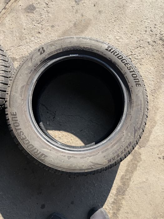 225/55 r17 Bridgestone de iarna aproape noi -250 lei buc