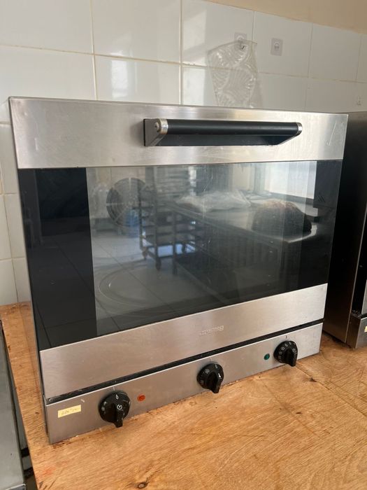 Smeg печка продается