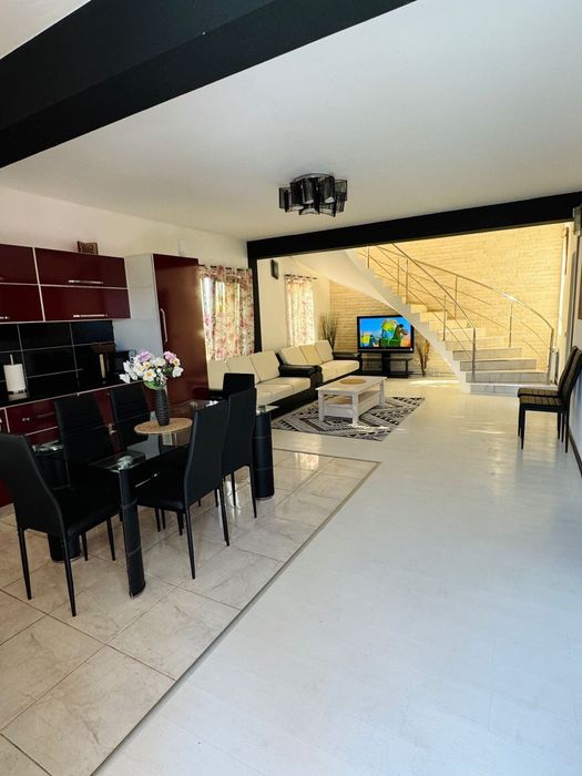 Inchiriem Vila la Cheie Pentru Grupuri-Nibiru Libera BeachPlease