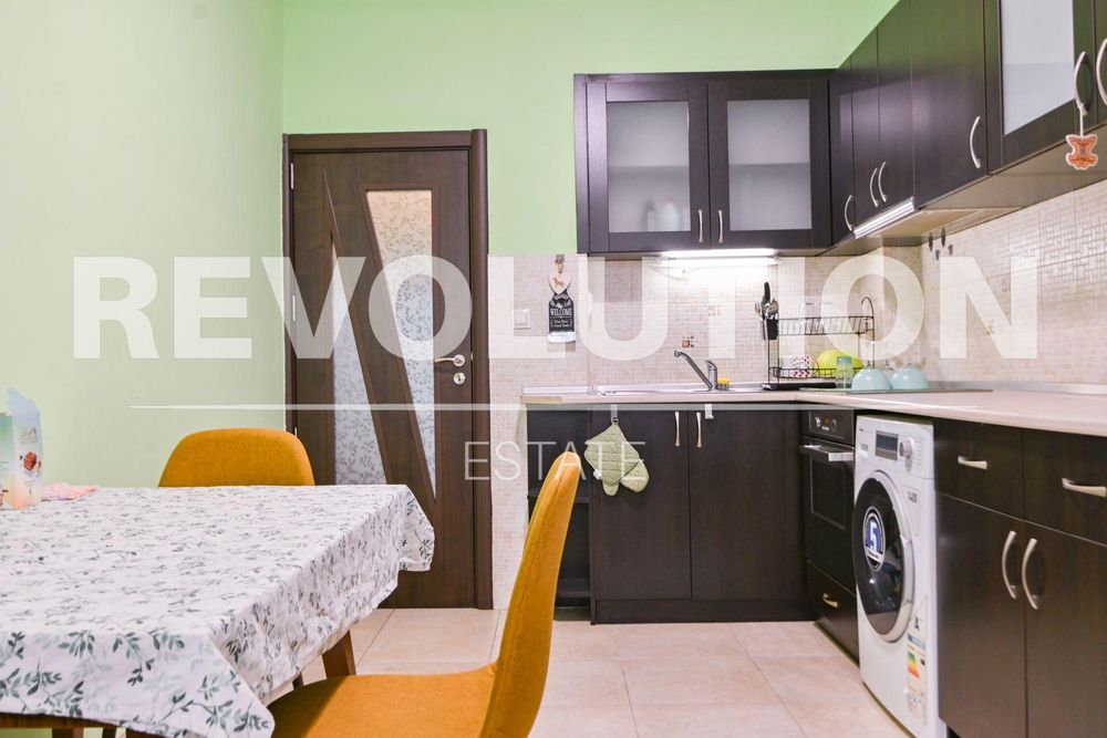 Продава се Двустаен апартамент в София, Хиподрума - 42 кв.м за 5000 €/кв.м - Снимка #1