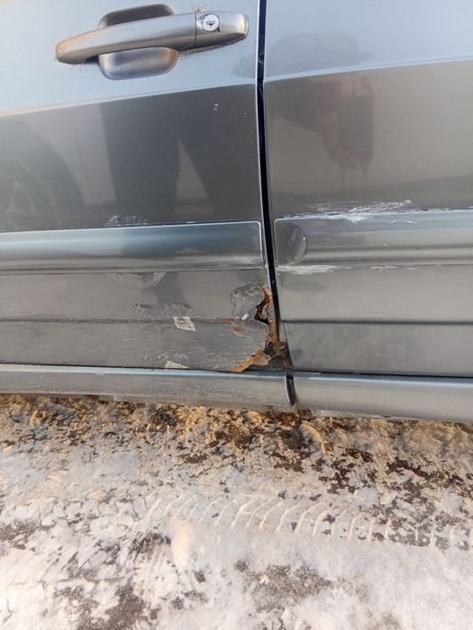 На разбор, без дисков, заводится