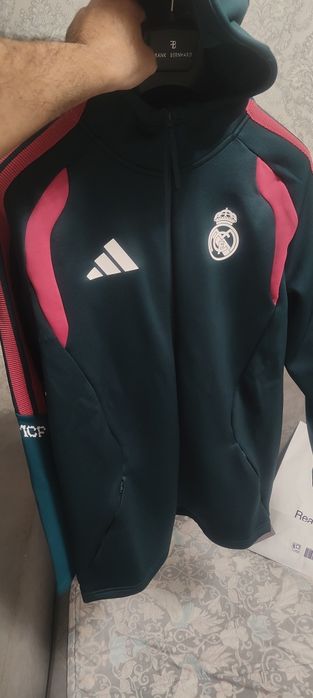 Тренировочный костюм Real Madrid